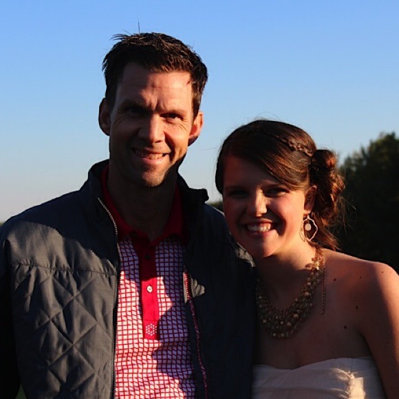 Profile Picture of Isabel Walker (@izziew40) on Poshmark