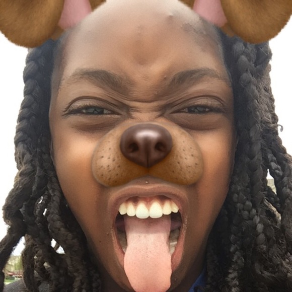 Profile Picture of B Tossy (@btossy) on Poshmark