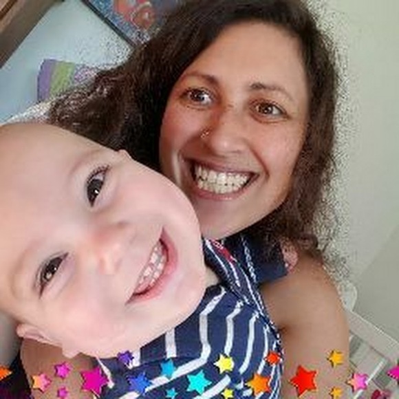 Profile Picture of Andrea Stroh (@littlestrohsun) on Poshmark