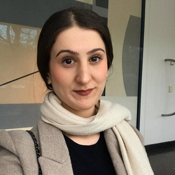 Profile Picture of Derya Akkoç (@akkoc_derya) on Poshmark