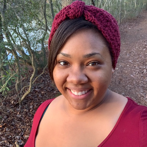 Profile Picture of Christina Blunt (@lovelychrissie) on Poshmark