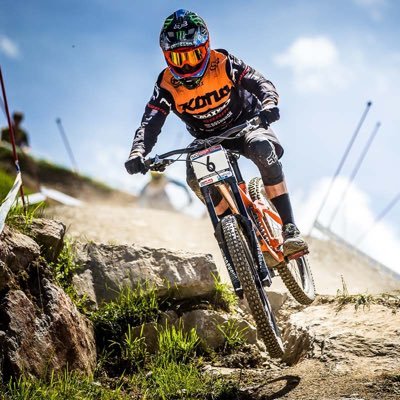 Profile Picture of Superman Baldivia (@BaldiviaJoe) on Twitter