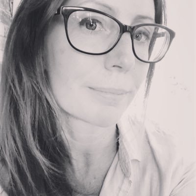 Profile Picture of Julia Simmonds (@jules3128) on Twitter