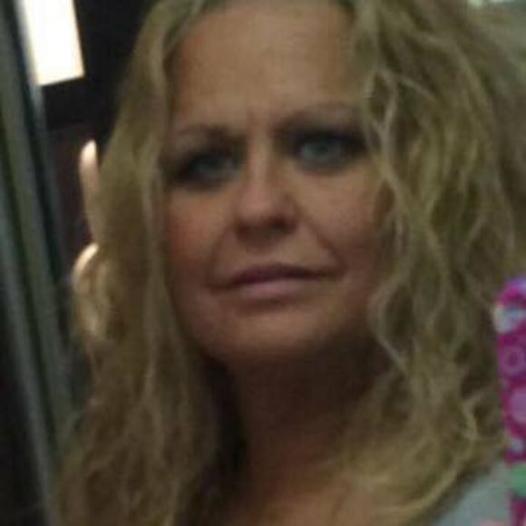 Profile Picture of Cathy Perkins (@cathyperkins962) on Poshmark