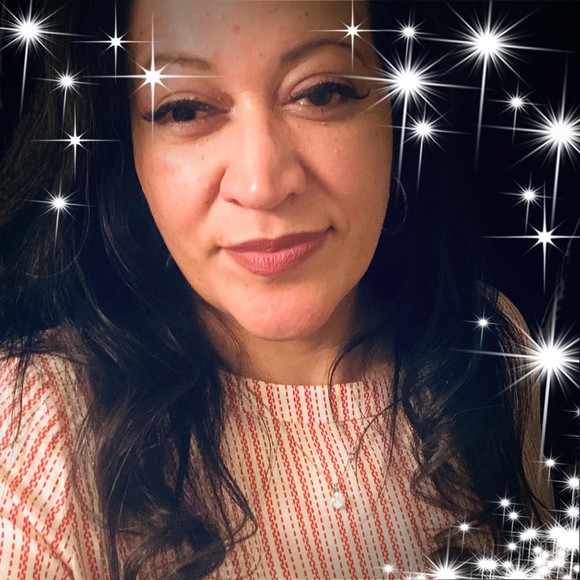 Profile Picture of Joanna Reed (@tomlexi) on Poshmark