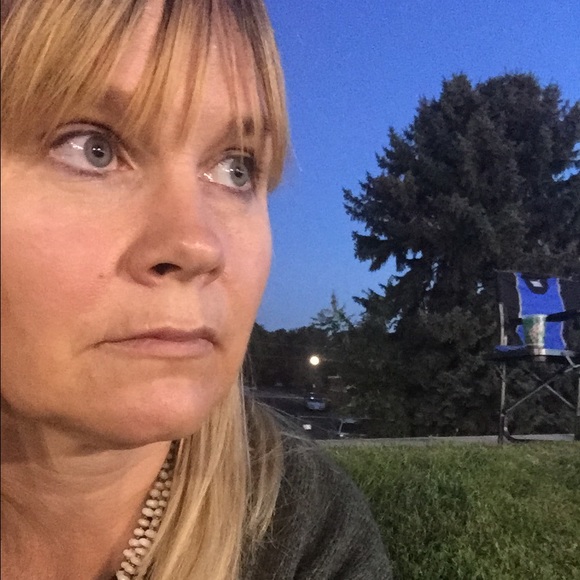 Profile Picture of Sherri Mckell (@sherrimckell) on Poshmark