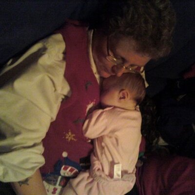 Profile Picture of Pam Shuttleworth (@beagle357) on Twitter