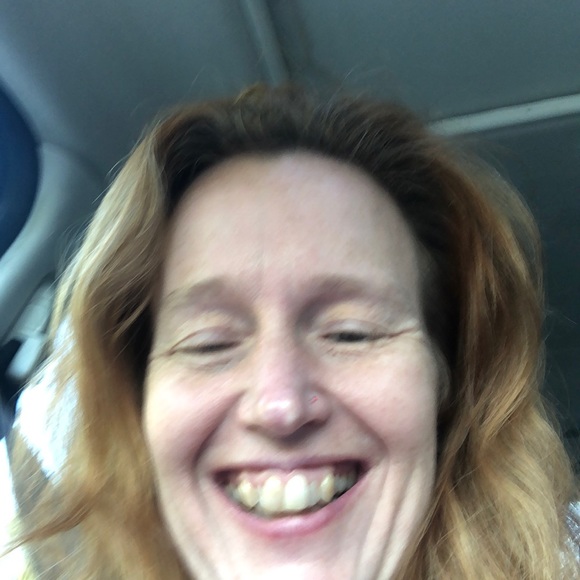 Profile Picture of Kathleen Kelley (@kakelley1971) on Poshmark