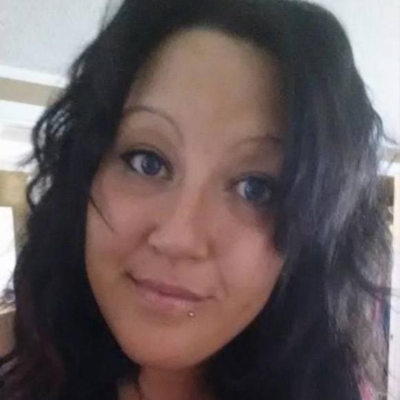 Profile Picture of Renee Hancock (@renee_hancock) on Poshmark