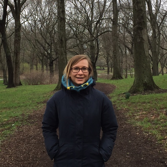 Profile Picture of Ellen Dexter (@eldex3) on Poshmark