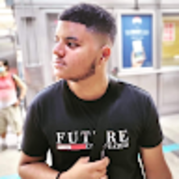Profile Picture of Julio Oquendo (@juliooquendo704) on Poshmark