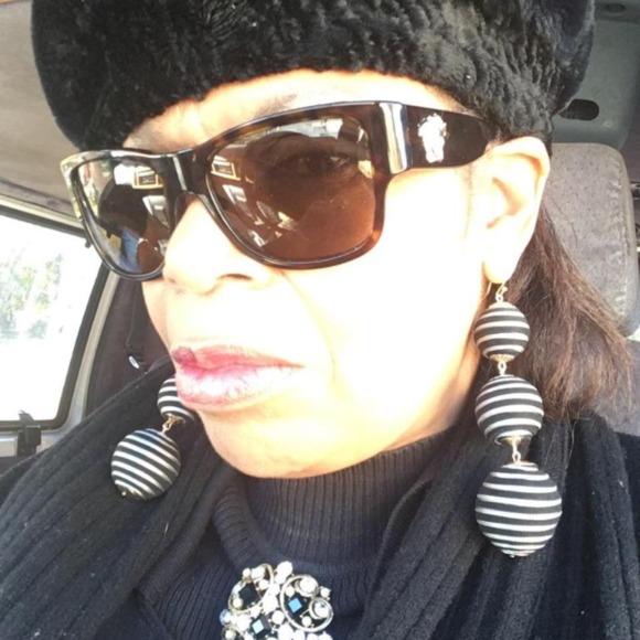 Profile Picture of Dorothy Dixon (@dorothydixon262) on Poshmark