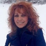 Profile Picture of Darla Bezona Watson (@bezonawatson) on Instagram