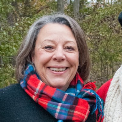 Profile Picture of Paula Mooney (@pmamoon) on Twitter