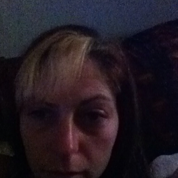 Profile Picture of Kelly Strombach (@happydreamgirl) on Poshmark