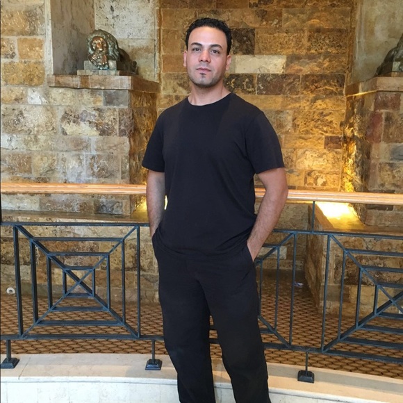 Profile Picture of Samer Sadeh (@sadehsamer12) on Poshmark