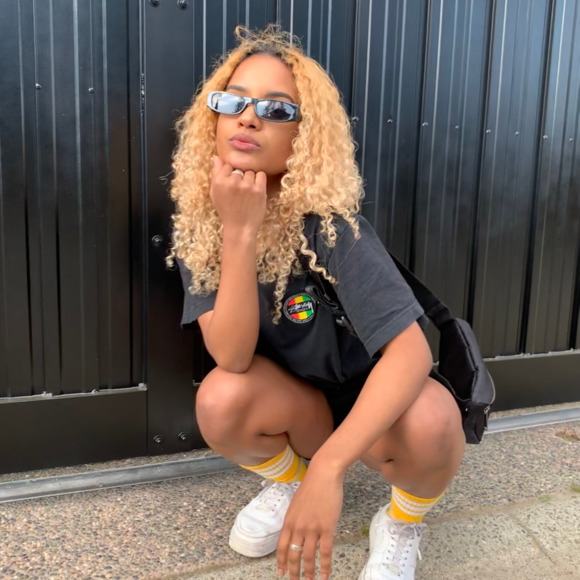 Profile Picture of Bria Esdaile (@briatequila) on Poshmark