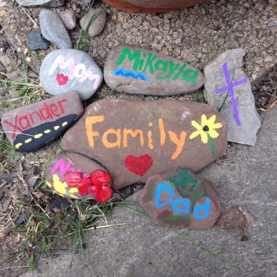 Profile Picture of Rachel Jane (@MamaRayeJ) on Twitter