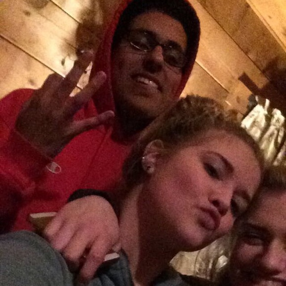 Profile Picture of April Allen (@aprilallen362) on Poshmark