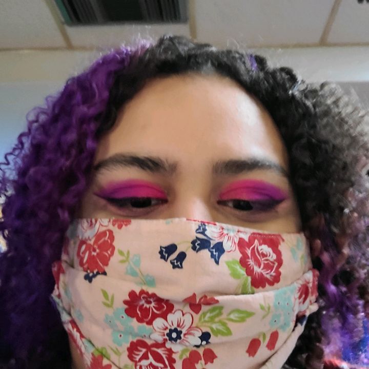 Profile Picture of irislucez (@irislucez) on Tiktok