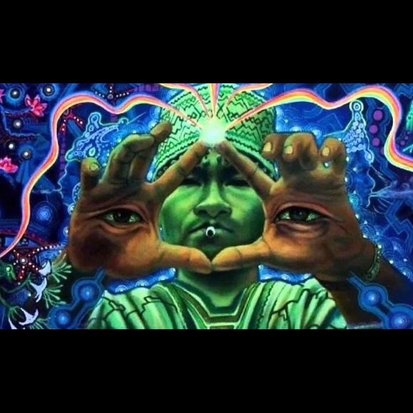 Profile Picture of Vianca Diaz (@urfaxz) on Poshmark