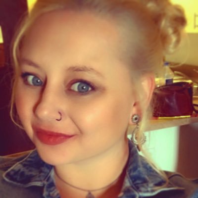 Profile Picture of Anooddo (@oddo_amanda) on Twitter