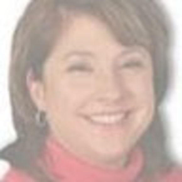 Profile Picture of Holli Boyd-white (@holliboydwhite) on Poshmark