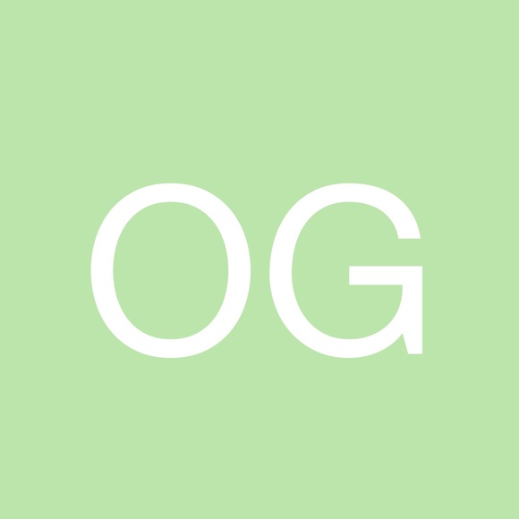 Profile Picture of Octavia Glover (@octaviaglove908) on Poshmark