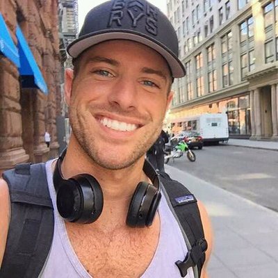 Profile Picture of Joseph Arnette (@qSPFmrOm6mnZBcc) on Twitter