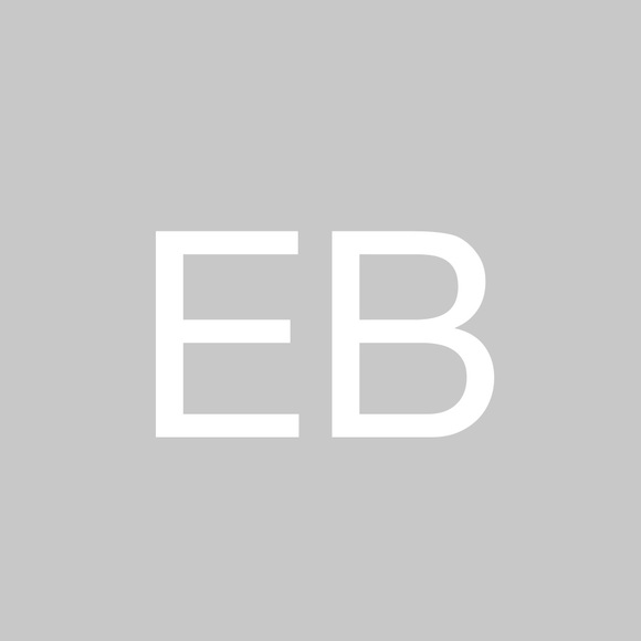 Profile Picture of Emna Bencheikh (@emnabc) on Poshmark