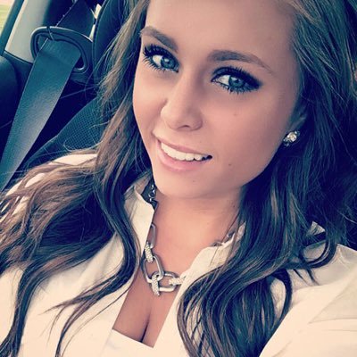 Profile Picture of Lauren Christensen (@lauren_m2012) on Twitter