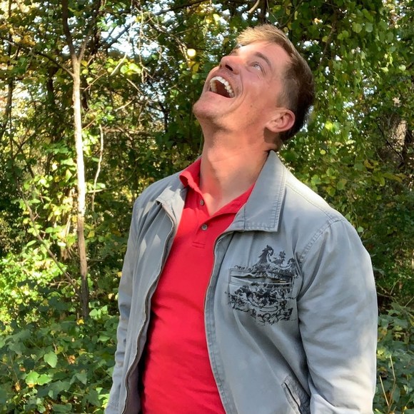 Profile Picture of Joshua Abel (@jdnoahu) on Poshmark