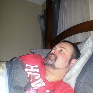 Profile Picture of Ryan Aplin (@stillmangonoles) on Twitter