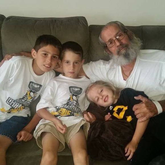 Profile Picture of Amanda Arnone (@amandagabert) on Poshmark