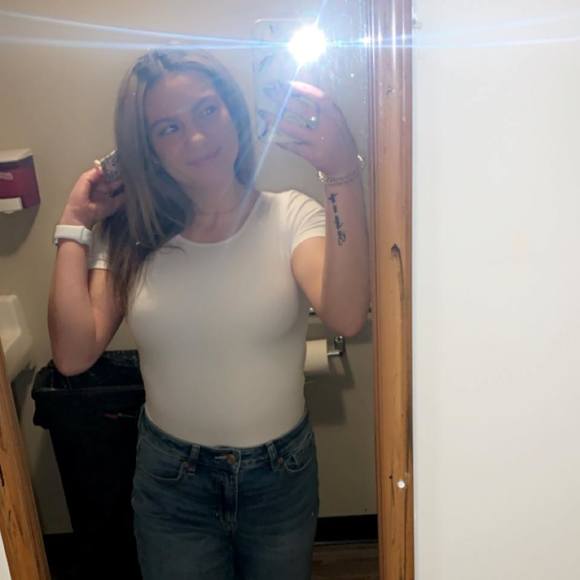 Profile Picture of Tyesha Allen (@tyeshaallen) on Poshmark