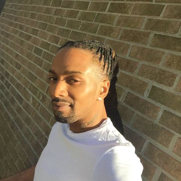 Profile Picture of Joe Junior (@king_joe_jr) on Poshmark