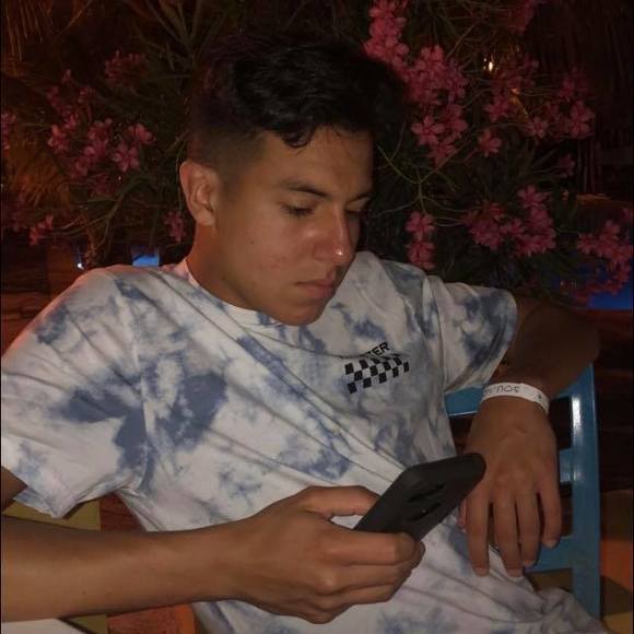 Profile Picture of Andrew Aguilar (@aaguilar6124) on Poshmark