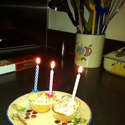 Ellen Knights - Twitter Profile Picture of Ellen Knights (@ellenknights) on Twitter