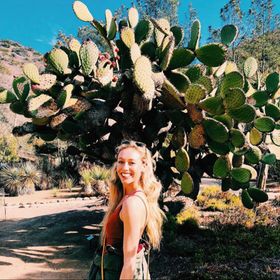 Profile Picture of Danielle Holloway (@daniellejoann) on Pinterest
