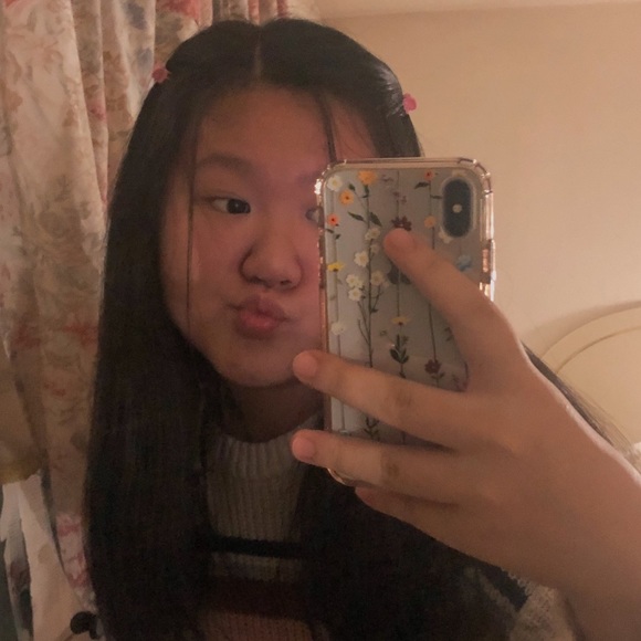 Profile Picture of Mandy Wu (@mandywu385) on Poshmark