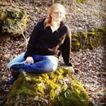 Profile Picture of Kim Farris (@zunniart) on Instagram