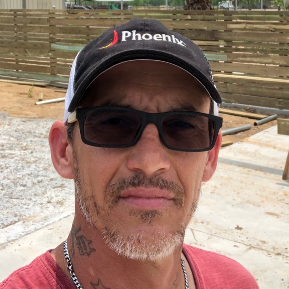 Profile Picture of Jeffrey Benton (@stoleitfromme) on Poshmark