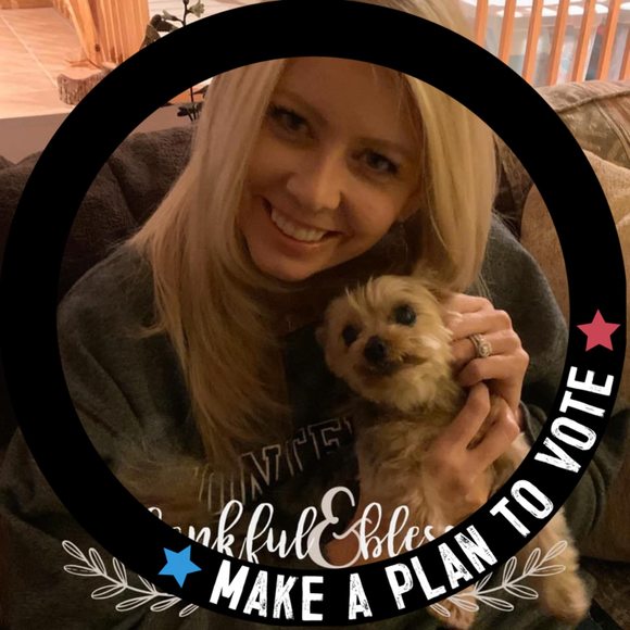 Suzanne Berner - Poshmark Profile Picture of Suzanne Berner (@suberner) on Poshmark