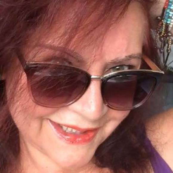 Eva Kovacs - Poshmark Profile Picture of Eva Kovacs (@ekovacs54) on Poshmark