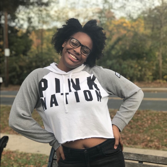 Profile Picture of Christina Alexandre (@stinaalex) on Poshmark