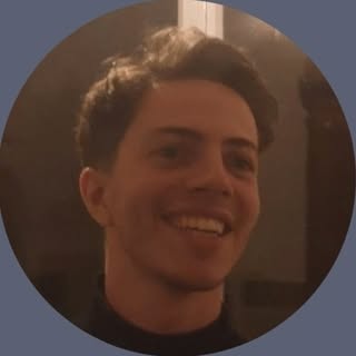 Profile Picture of Robin (@robin_flores) on Instagram