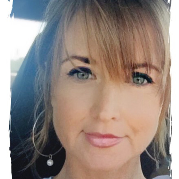Profile Picture of Trini Rhorer (@trini2255) on Poshmark