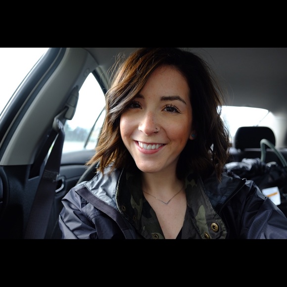 Profile Picture of Audrey Chorak (@audreylc) on Poshmark