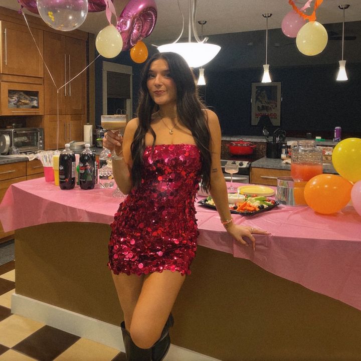 cecelia - Tiktok Profile Picture of cecelia (@ceceliiabaker) on Tiktok