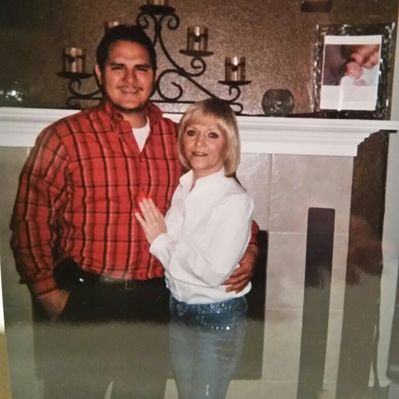 Profile Picture of Donna Rickels (@donnatorres22) on Poshmark